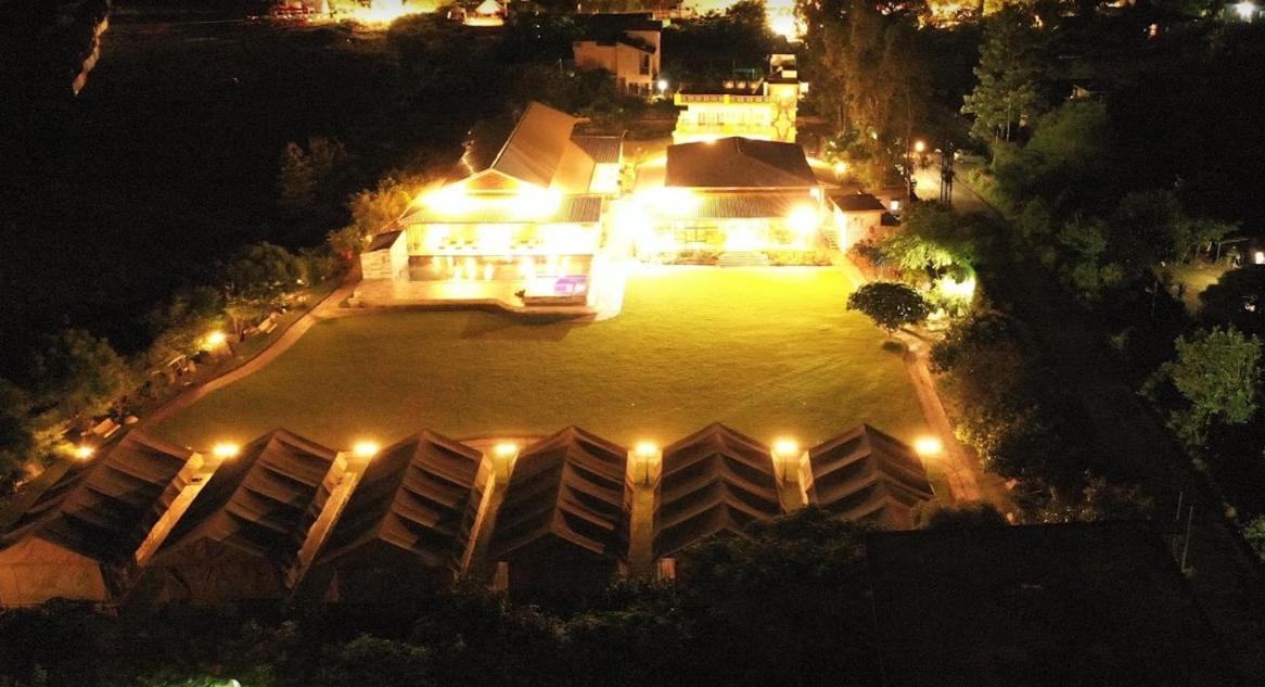 Four Banyans Spirit & Nature Resort Rāipur Εξωτερικό φωτογραφία